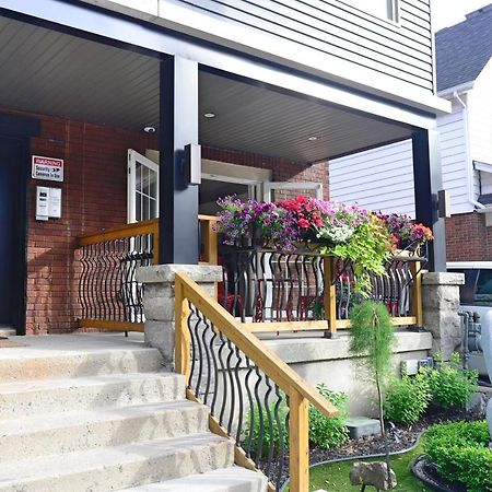 Ottawa Downtown Executive Apartment Retreat With Private Balcony Near Bank Street - Sleep Max 2 Buitenkant foto